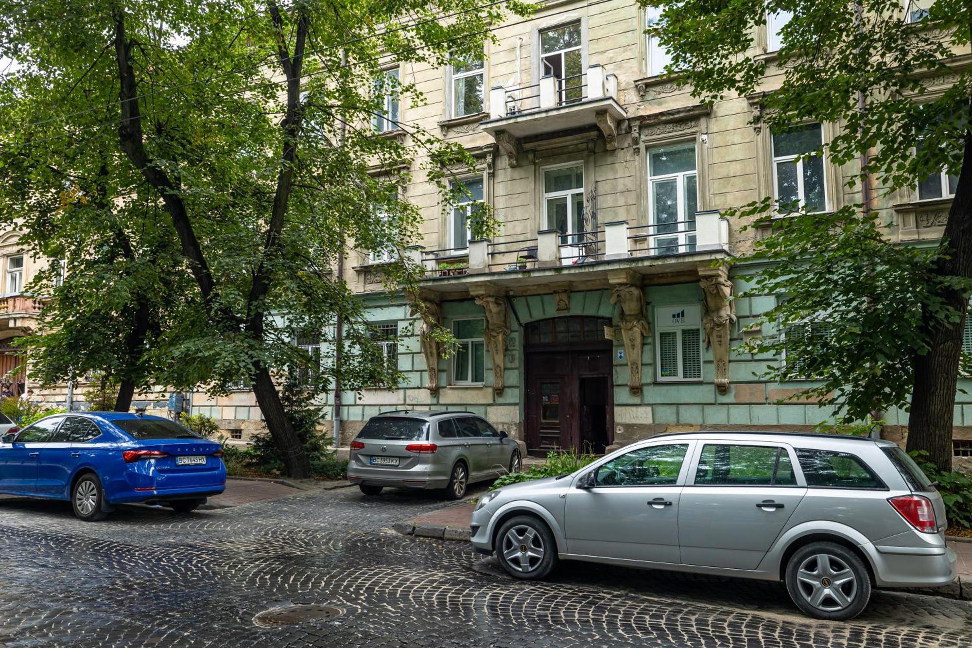 Avangard Green Park Іі Apart Лвив Екстериор снимка