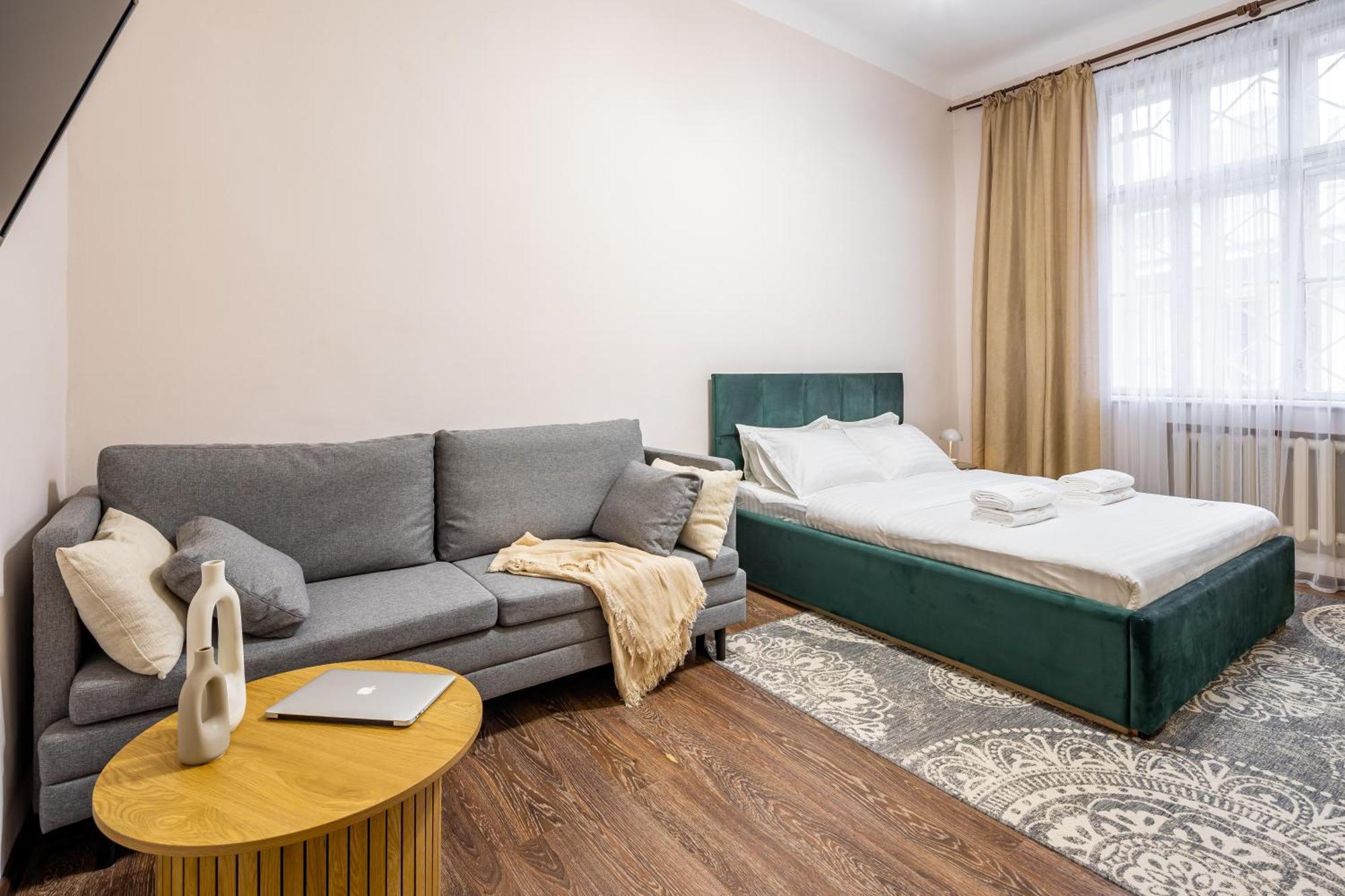 Avangard Green Park Іі Apart Лвив Екстериор снимка