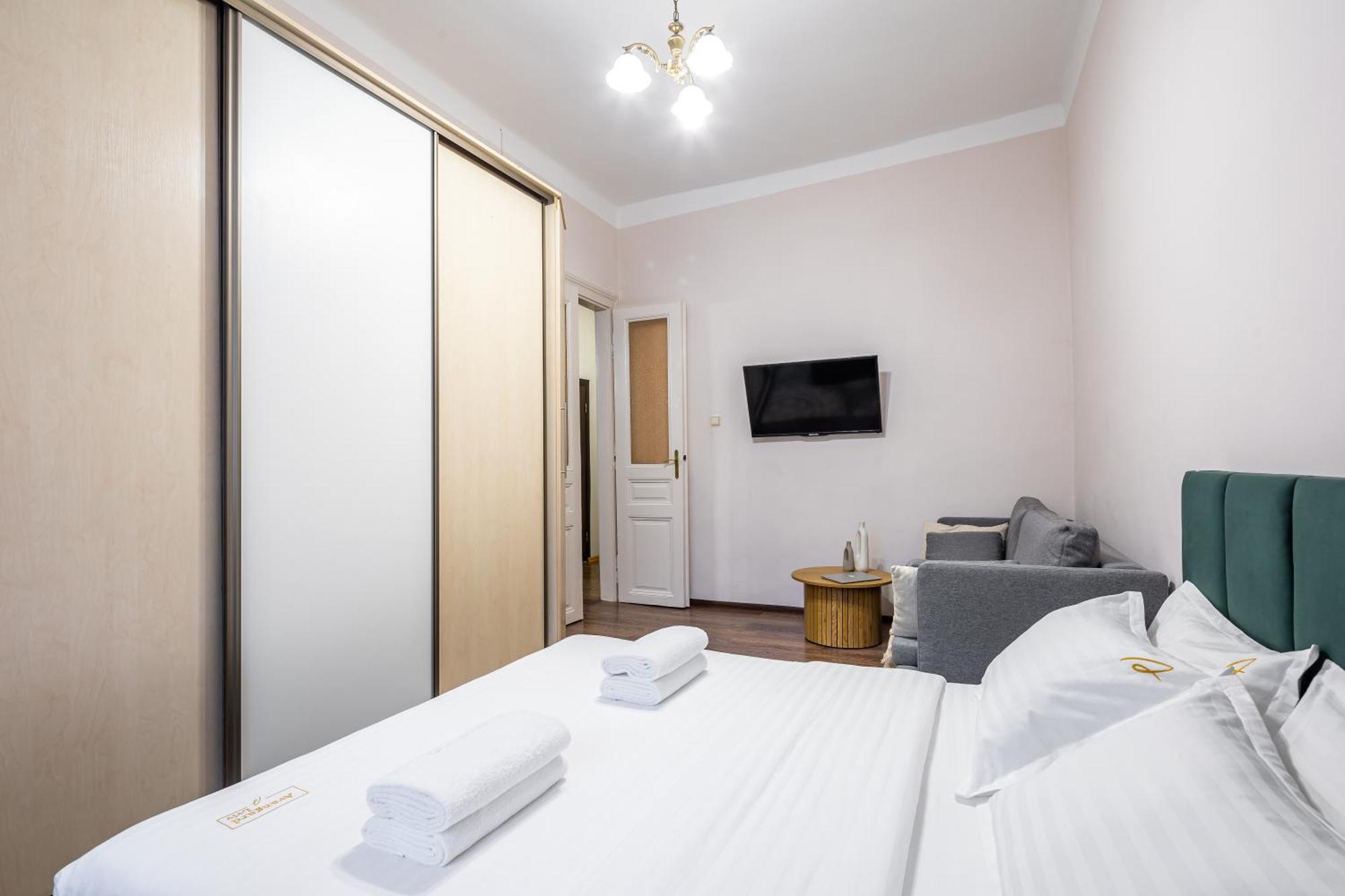 Avangard Green Park Іі Apart Лвив Екстериор снимка